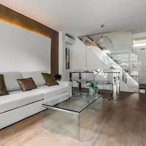 Independiente De Diseno Con Patio Privado Сasa de vacaciones Madrid
